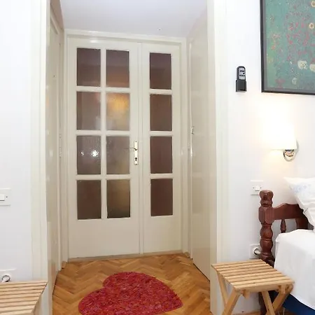 With A Parking Space Trpanj, Peljesac - 10422 3*