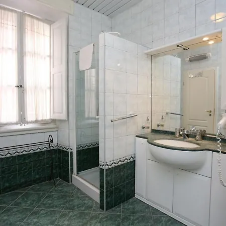 Gostinjska kuća With A Parking Space Trpanj, Peljesac - 10422 Trpanj