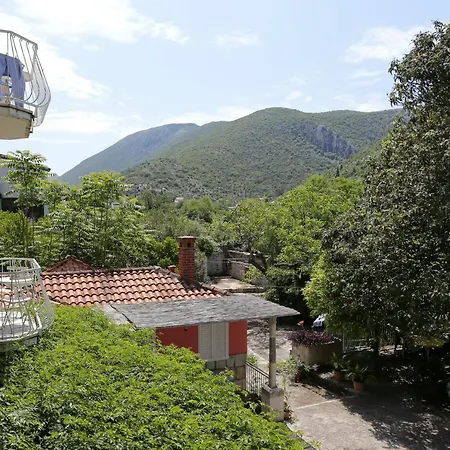 Gostinjska kuća With A Parking Space Trpanj, Peljesac - 10422 Trpanj